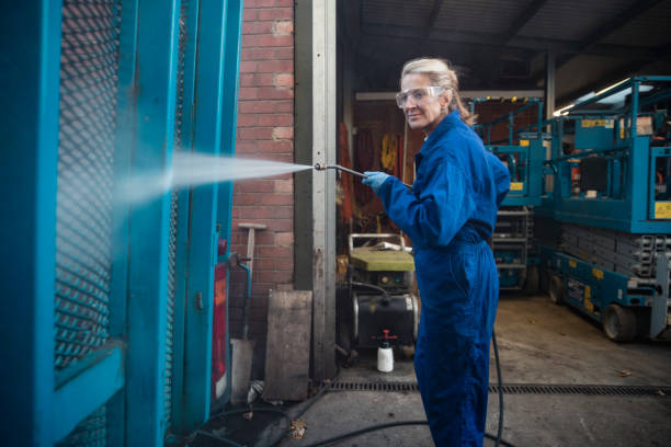 Best Commercial Pressure Washing  in Crestwood Village, NJ